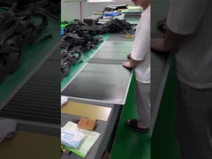 کیف دستی شارژر خورشیدی تاشو با پورت های USB اندازه 3570*550*28mm