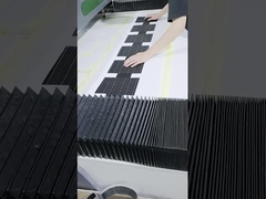 18 ولت 5600 ماه خروجی ضد آب سبک وزن قابل حمل روز بسته پنل خورشیدی کیسه قابل حمل و سبک وزن