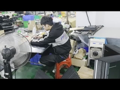 اندازه تاشو 56.5*60.2*40 میلی متر کیسه شارژ خورشیدی قابل حمل با 2 پانل